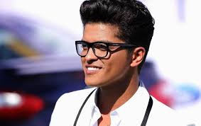 Bruno mars may be shorter than your typical pop star, but he has swagger in spades. Bruno Mars Gay Girlfriend Net Worth House Songs Height Wikifamous