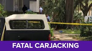 At around 9:50 p.m., the pictured subjects attempted to remove a woman from her vehicle at gunpoint then fled after she screamed for assistance. Woman Fatally Stabbed In Apparent New Orleans Carjacking Youtube