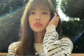 Malaysian Singer Jeryl Lee Goes Viral In China with Striking Resemblance to  BLACKPINK's Lisa