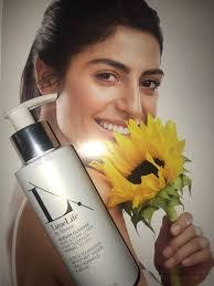 Ashley Souder's Instagram, Twitter & Facebook