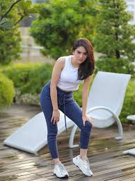 Akhirnya pemeran zahra posisinya digantikan oleh hanna kirana. Profil Hana Hanifah Selebgram Cantik Yang Berseteru Dengan Mantan Pacar Atta Halilintar Showbiz Liputan6 Com