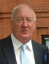 Drunk teacher who hurled abuse at pupils struck off