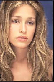 who do i look like?? : r/Doppleganger