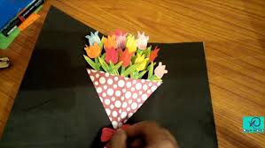 Use the scissors again to cut along one of the score lines into the centre of the flower. Flower Bouquet Pop Up Card Simple Craft Ideas