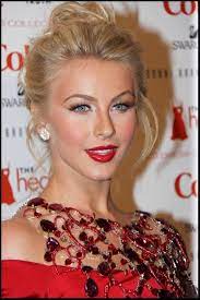 5 Easy Classy Hairstyles You Can Wear Everyday Aelida Classy Hairstyles Hair Beauty Hair Styles 2014