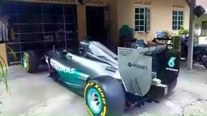 Maybe you would like to learn more about one of these? Wow Parking Kereta F1 Depan Rumah Semasa Hari Raya Utaranews