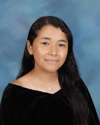 Gloria Macedo's Instagram, Twitter & Facebook