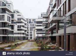 Jetzt wohnungen, häuser, bauplätze in berlin mieten oder vermieten. Berlin Deutschland Neubau Von Wohnungen Die Garten Hauser In Der Chausseestrasse In Berlin Mitte Stockfotografie Alamy