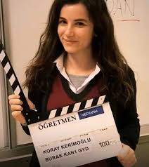 Itong awiting ito ay alay sayo sintunado man tong mga pangako sayo ang gusto ko lamang. Ogretmen Dizisi Merve Kimdir Cansu Tuman Kim Sosyalmedya Tv Bb Buradabiliyorum Com