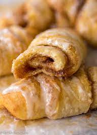 Cinnamon Roll Crescents Recipe Crescent Recipes Breakfast Dishes Crescent Roll Recipes