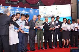 • offers a vision of the education system and students that malaysia both needs ensure 100% of schools meet basic infrastructure requirements by 2015, starting with sabah and sarawak. Malaysia Education Blueprint 2015 2025 Paves The Way For Transformation In Higher Education Studymalaysia Com