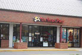 Below you will find the mandatory health warrantees offer from pet stores in each state. Puppy Place Pet Store Which Weathered Past Criticism Opens New Location In Springfield Masslive Com