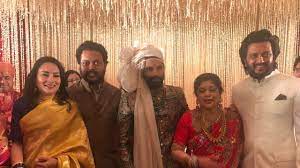 Check spelling or type a new query. Raj Thackeray S Son Gets Married From Uddhav Aamir To Ratan Tata Sachin Tendulkar Check Out The Big Guest List Riteish Deshmukh Lata Mangeshkar Maharashtra Navnirman Sena Sajid Khan Shiv Sena Uddhav Thackeray