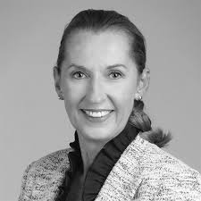 Elaine Kehoe's Instagram, Twitter & Facebook