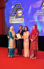 Bantuan zakat dari majlis agama ilsam wilayah persekutuan (mawip) : Photo Gallery Category Sesi 5 Image Sesi 5