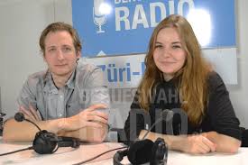 Der Hr Generalist Roger Geissmann Und Die Lernende Valentina Erklaren Uns Das Ausbildungssystem Bei Ikea Ausbildung H R Lernen