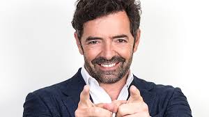 Alberto Matano, addio La Vita in Diretta: due big per rimpiazzarlo