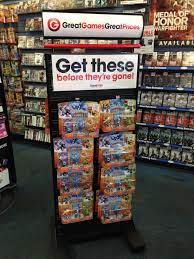 Skylander Giants Two Sided Gamestop Fixture Skylanders Giants Honor