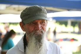 Homelessness and isolation: How connecting with others allows healing for  those sleeping rough