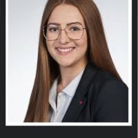 20+ "Julia Ortner" profiles