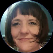 Vicky Burger's Instagram, Twitter & Facebook