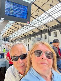 Hello, I am trying to sell my UK car to someone who is moving back to the  UK. Will sell cheap as just want to move it