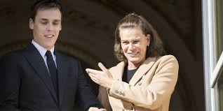 Princesse de monaco, dernier enfant de grace kelly et du prince rainier iii, stéphanie fait figure de rebelle du rocher. Stephanie De Monaco Annonce Le Mariage De Son Fils Aine Louis Ducruet Marie Claire