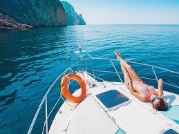 What is a sugar daddy; Sugar Daddy Explains Why He Dates Sugar Babies