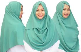 Kreasi cantik dengan jilbab pashmina warna pastel hijau tosca Busanamuslim Contoh Model Kerudung Dan Jilbab Pashmina Terbaik Galeri Kitab Kuning