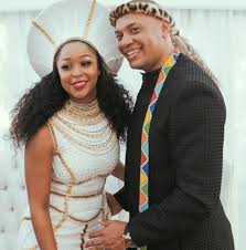 The bride retains the signature zulu traditional wedding hat but chooses to go with a modern dress. African Zulu Traditional Wedding Dress For Ladies Fashion 2d In 2020 Zulu Traditional Wedding Dresses African Traditional Wedding Dress Zulu Traditional Wedding