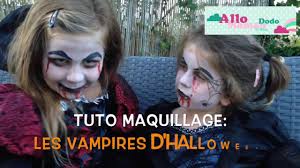 Suivez alors les conseils en makeup dans cette vido. Tuto Maquillage Enfant Pour Halloween Vampire Et Reine Des Araignees Youtube