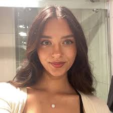 Tanisha Davidson's Instagram, Twitter & Facebook