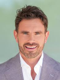 Seth Mattison Speaking Fee, Schedule, Bio & Contact Details