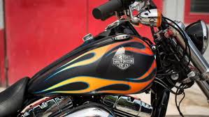 List related bikes for comparison of specs. Harley Davidson Dyna Wide Glide Bikersrights