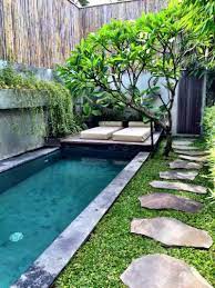 amenagement cour arriere idees de paysagement meubles et decoration amenagement jardin piscine et jardin jardin minimaliste