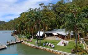 Brooklyn is a town in the state of new south wales, australia, in the local government area of hornsby shire with a population of 722 as of the 2016 census.brooklyn is surrounded by the muogamarra nature reserve and occupies a strip of waterfront along the southern bank of the hawkesbury river. Peats Bite