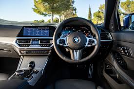 Fuel consumption in l/100 km (combined): Bmw 330e M Sport Eurekar