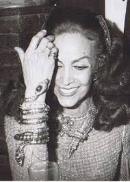 Did you scroll all this way to get facts about maria felix jewelry? Actress Maria Felix Wearing Her Famous Snake Jewelry From Cartier Mexican Actress Vintage Photos Women Chanel Wedding Dress