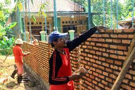 Demikianlah cara untuk menghitung harga bangun rumah per meter 2019 dan beberapa tips untuk membangun rumah murah. Membangun Rumah Pilih Sistem Harian Atau Borongan Rumah Dan Gaya Hidup Rumah Com