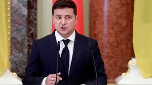 Войдите на сайт или зарегистрируйтесь, чтобы связаться с владимиром зеленским или найти других ваших друзей. Vladimir Zelenskij Razvernulsya V Polnyj Rospusk Gazeta Kommersant 202 6923 Ot 03 11 2020