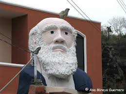 Ecuador: personajes y especies (Galápagos y Continente): Darwin's Finches  as Seed Predators and Dispersers (Pinzones de Darwin, predadores