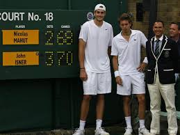 The scores (3rd and 4th sets tie break): Kein Tag Wie Jeder Andere John Isner Und Nicolas Mahut In Wimbledon Im Langsten Match Eurosport