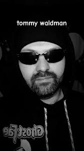 Tommy Walden Live Taking Pills