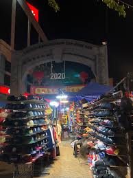 Nem fogja befejezni a túrát johor bahru nélkül utazás ezen az éjszakai piacon. Gate To Pasar Malam Picture Of Pasar Malam Johor Bahru Tripadvisor
