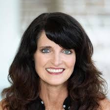 Donna Baty's Instagram, Twitter & Facebook