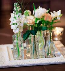 Flores Baratas Para Decoracao De Mesa As flores dão aquele aspecto mais romântico e delicado ao momento que é só de amor e afetos. flores baratas para decoracao de mesa