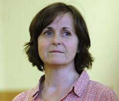 Amanda Root's Instagram, Twitter & Facebook