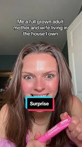 Kaitlyn Oswald's Instagram, Twitter & Facebook