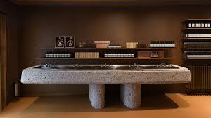 Aesop Getreidegasse Von Jakob Sprenger Interior Shop Interieurs In 2020 Interior Shop Interiors Aesop Store
