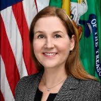 Tara Sinclair's Instagram, Twitter & Facebook